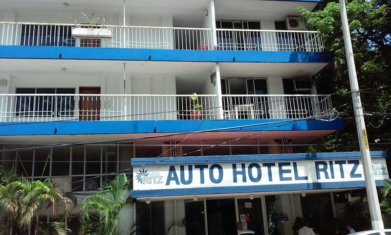 Auto Hotel Ritz Акапулько Экстерьер фото